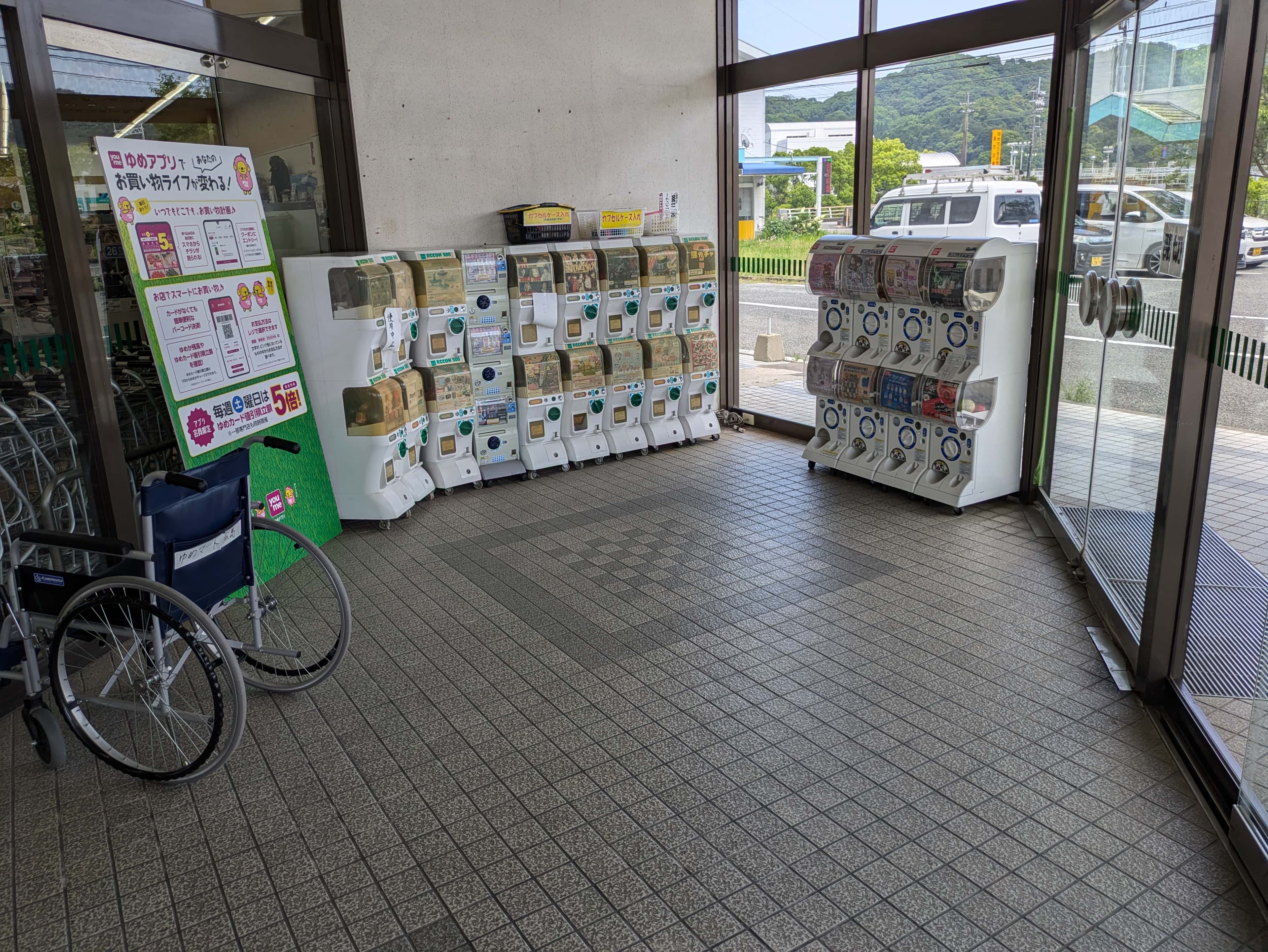 風除室 ポップアップストア(物販、食物販)やプロモーション用途に最適なスーパーの屋内催事イベントスペース